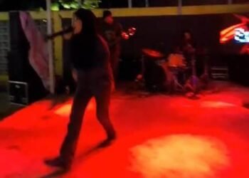 Cover lagu Sukatani – Bayar Bayar Bayar